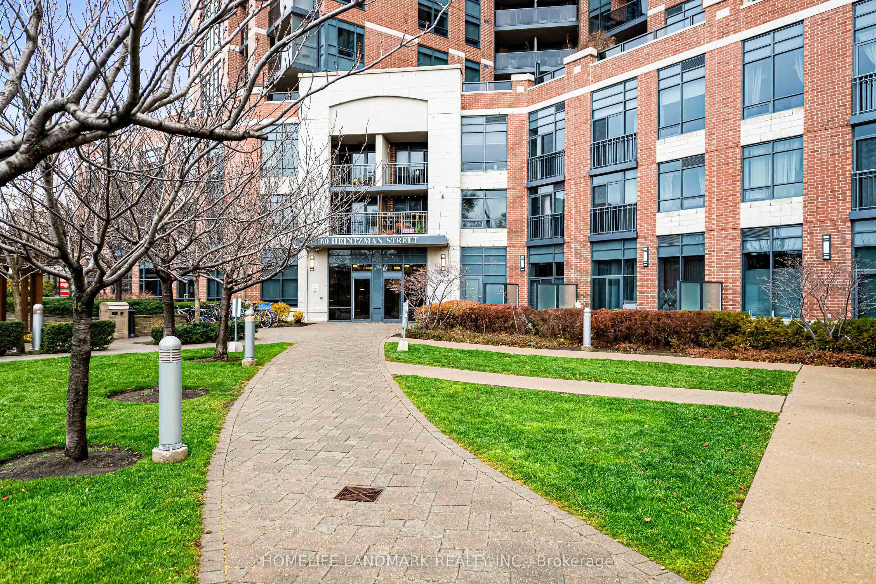 60 Heintzman Street 2403