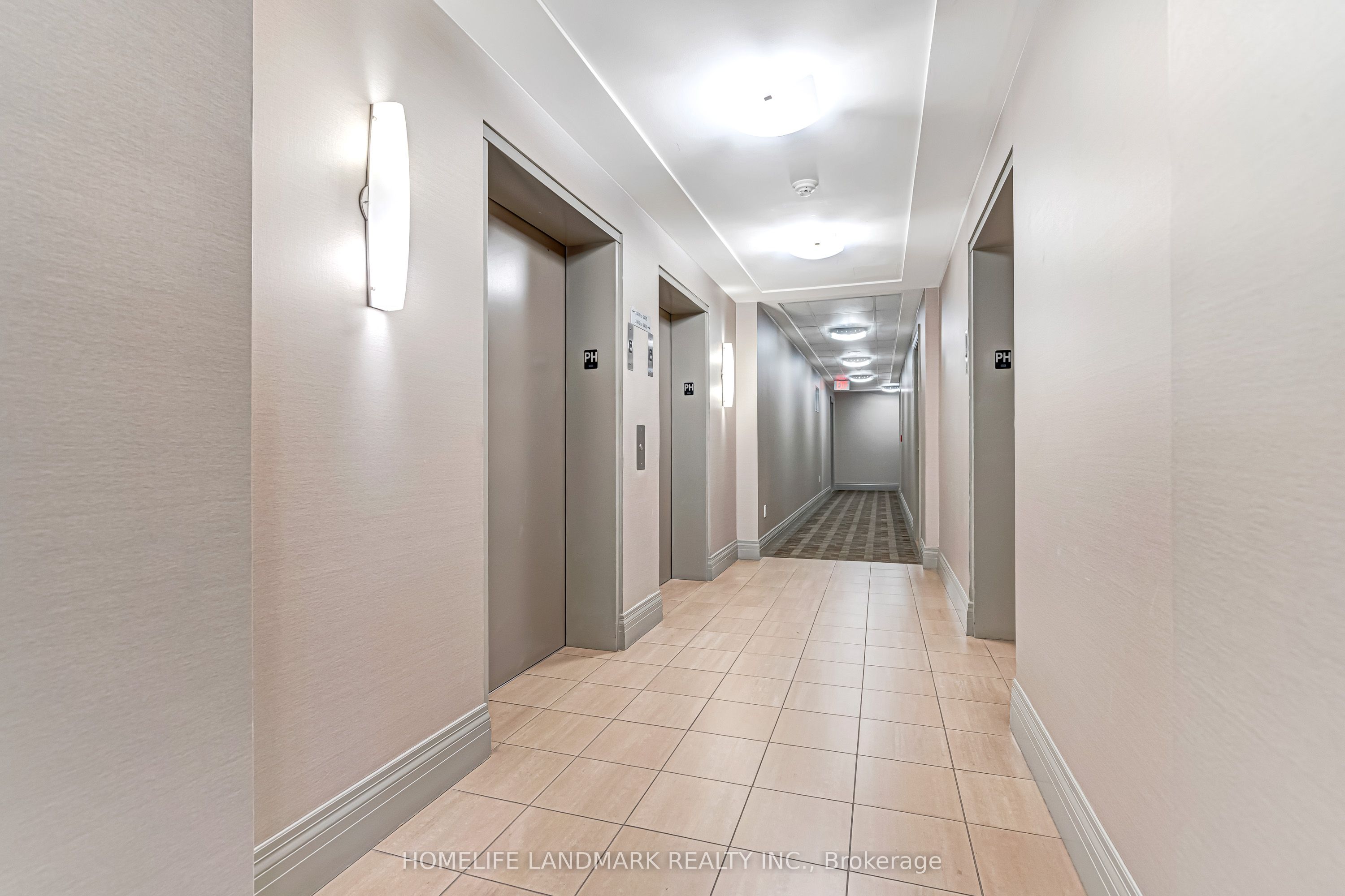 60 Heintzman Street 2403