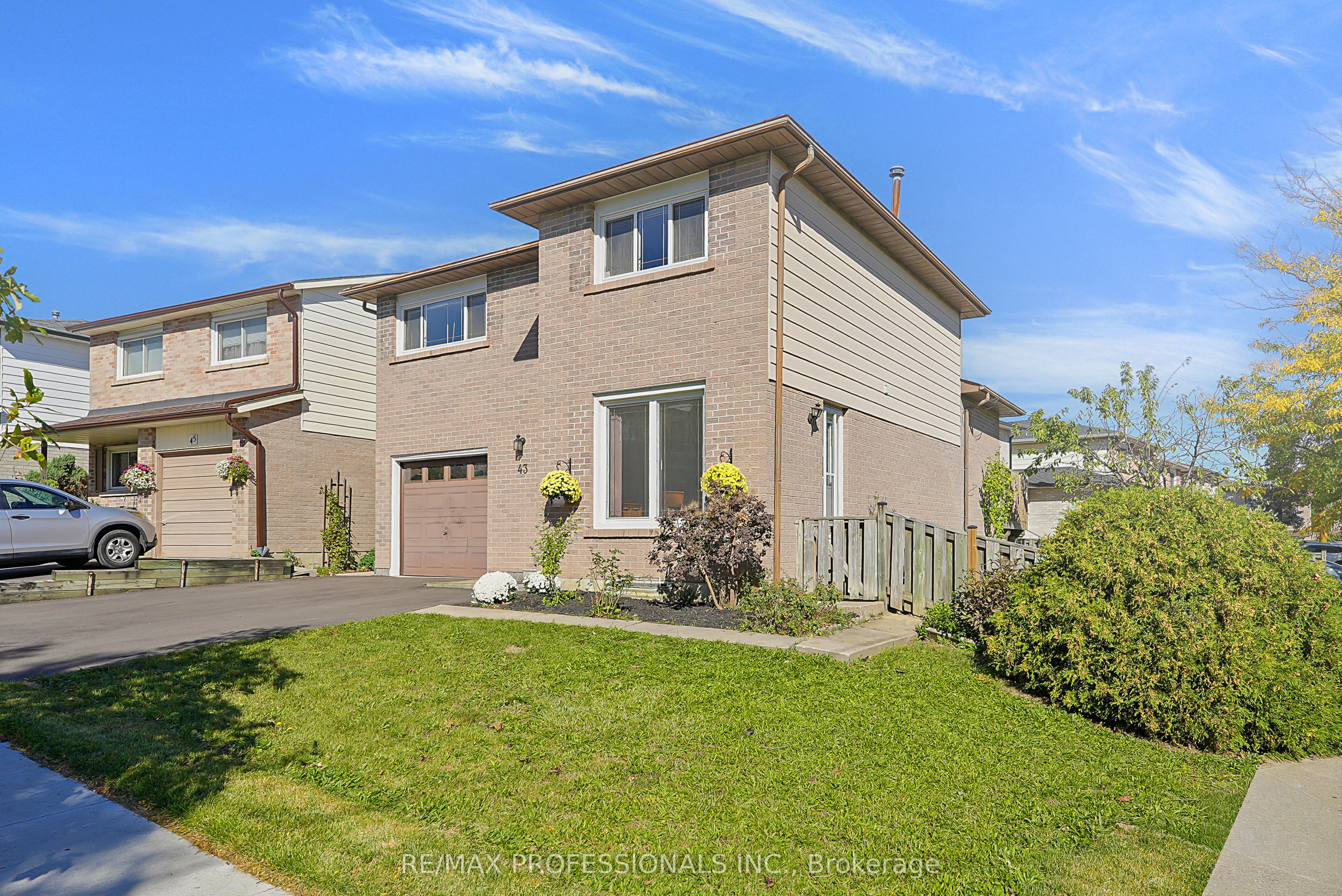 43 Franca Crescent
