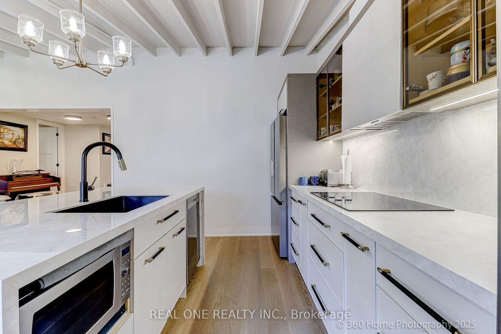 Photo of 10 North Hills Terrace, Toronto, ON M3C 1M6 (MLS # C12431385)
