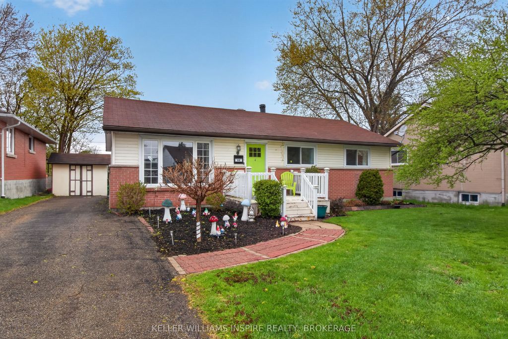 Photo of 66 Manor Drive, Brockville, ON K6V 3E6 (MLS # X13099902)