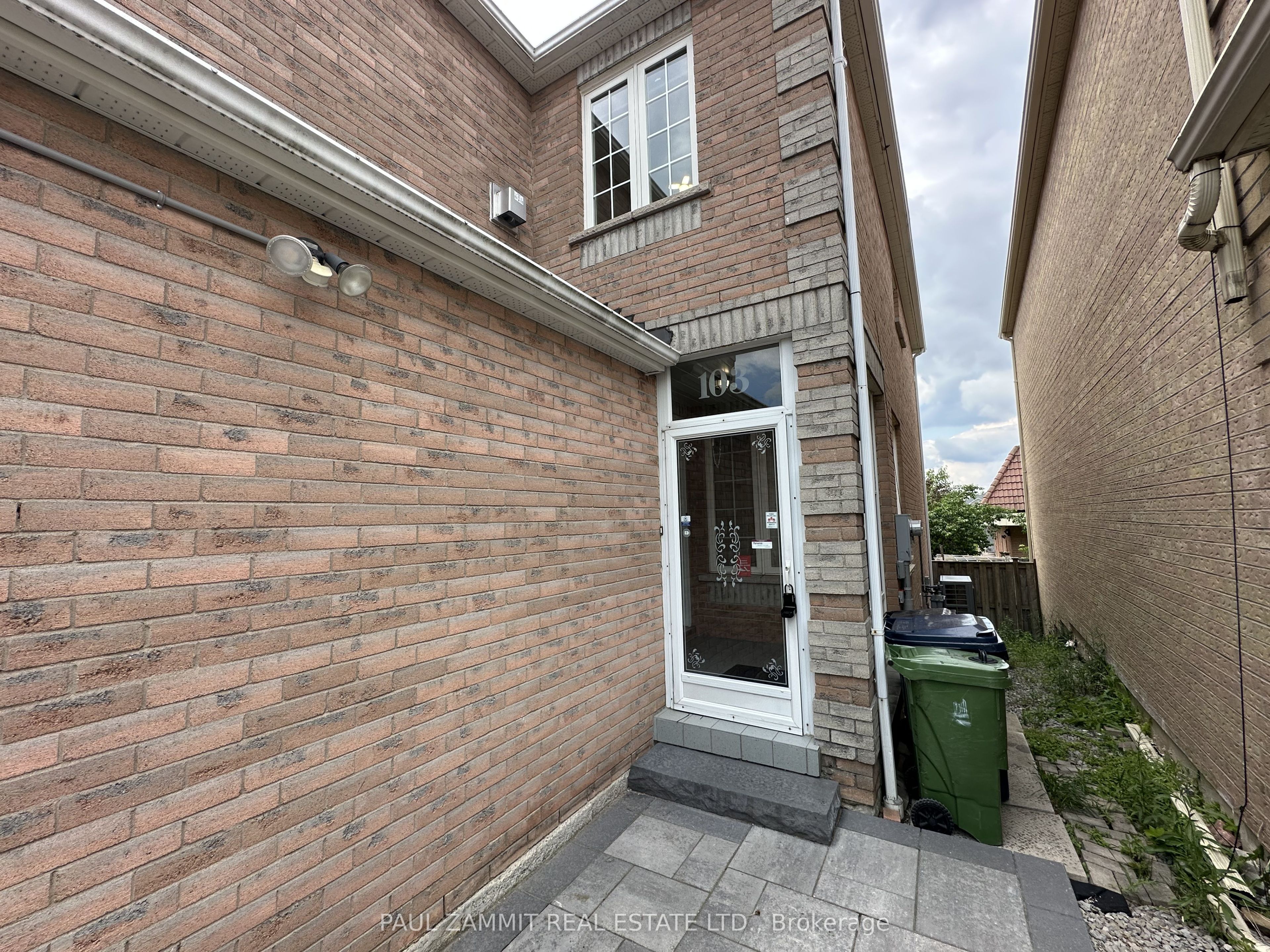 103 Scoville Square