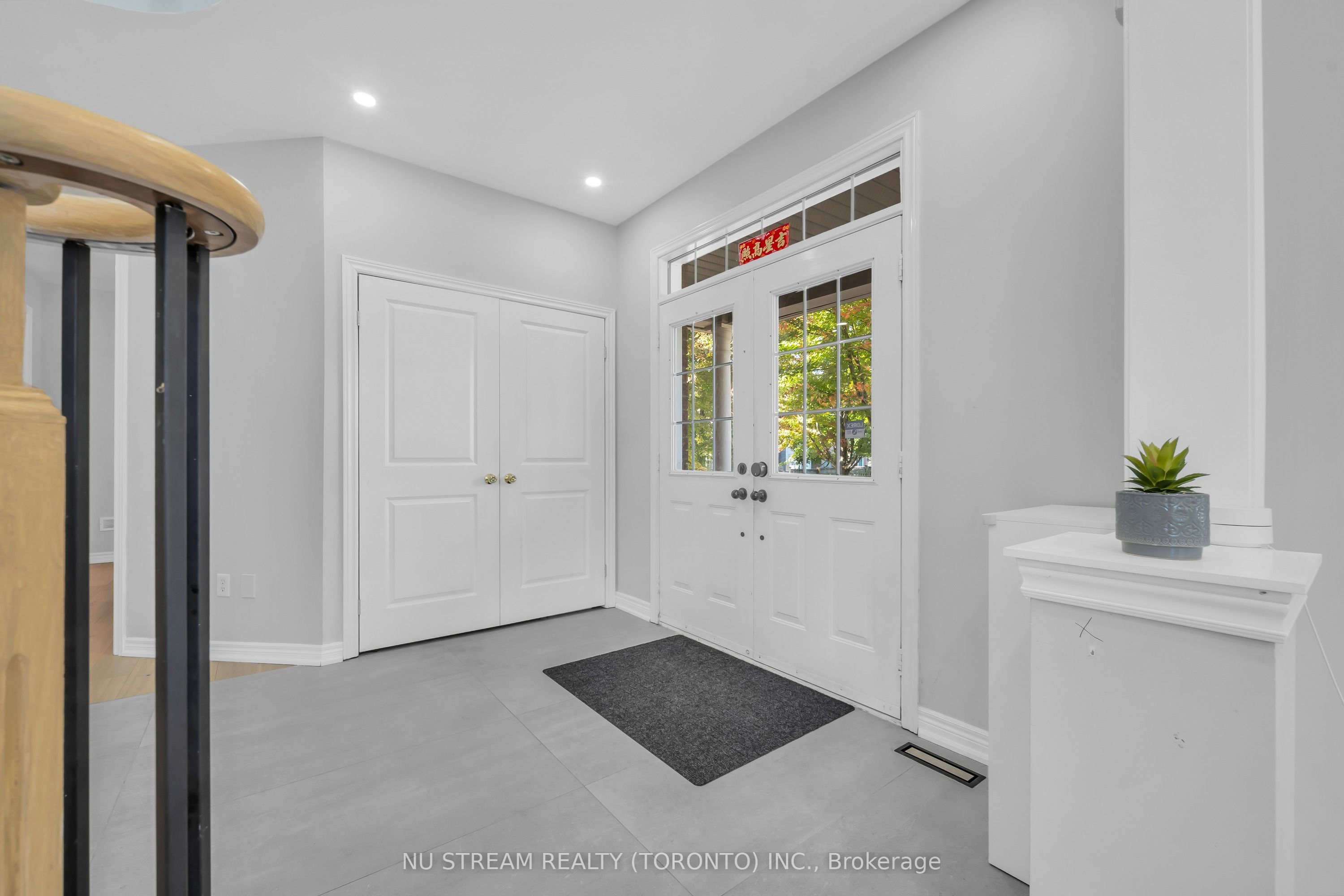 30 Pinecrest Street
