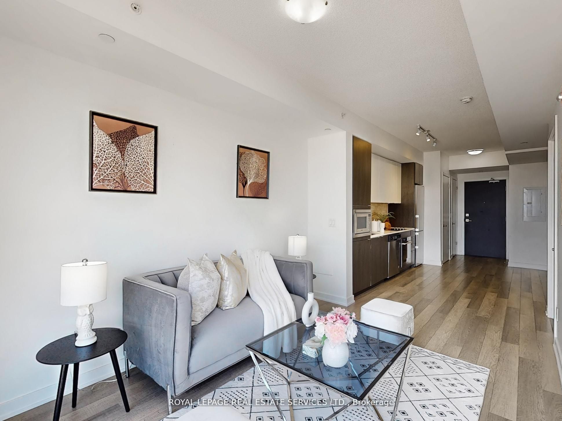 5230 Dundas Street 625A
