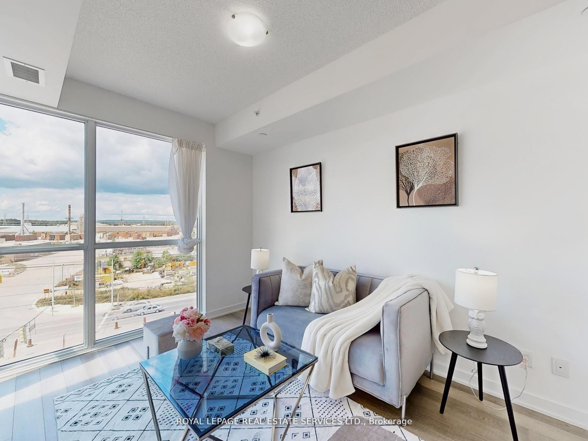 5230 Dundas Street 625A