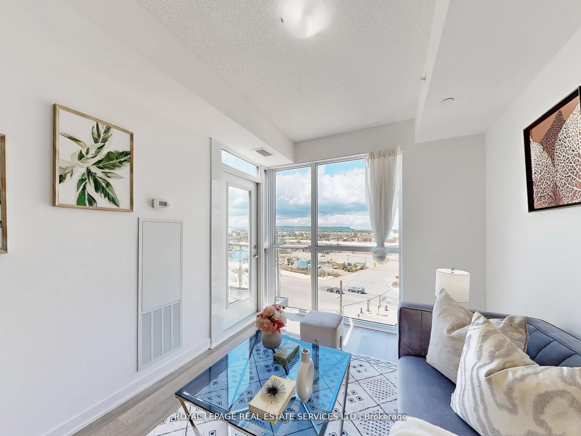 5230 Dundas Street 625A