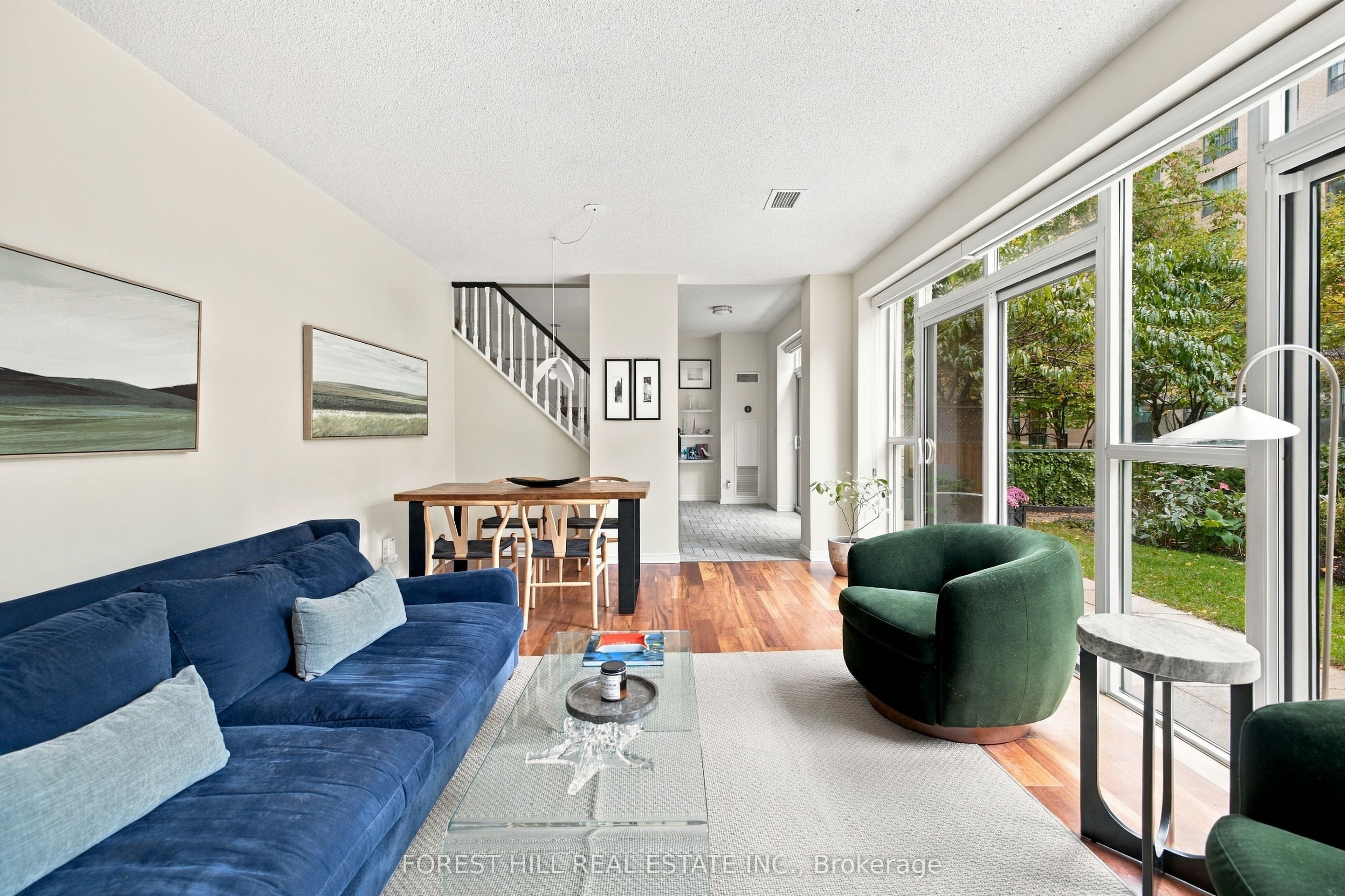 109 Front Street E 229