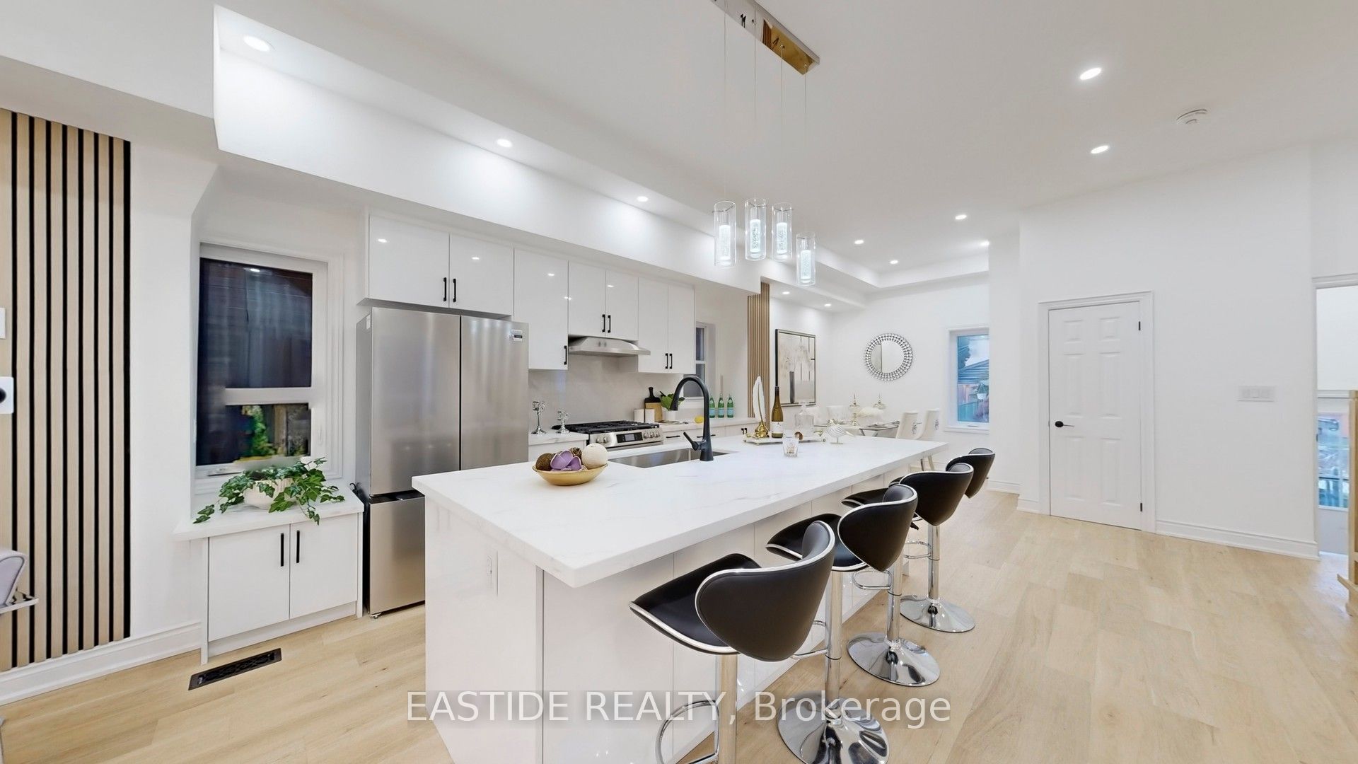 202 Queensdale Avenue