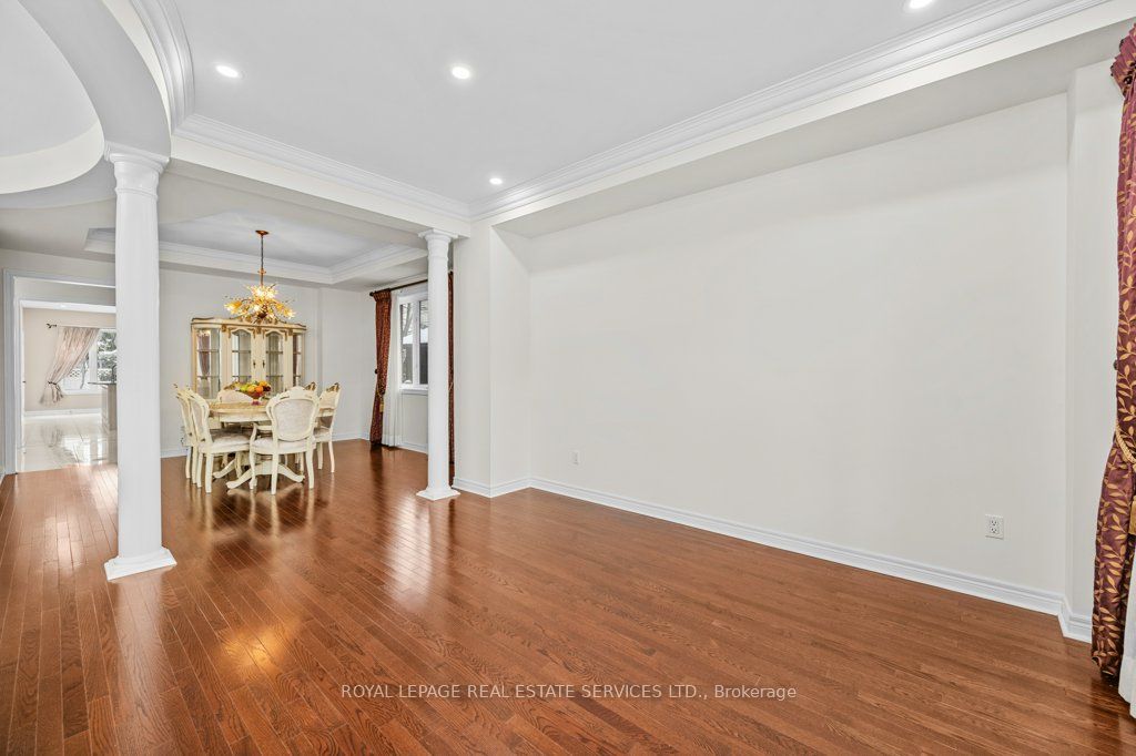 1387 Ferncrest Road