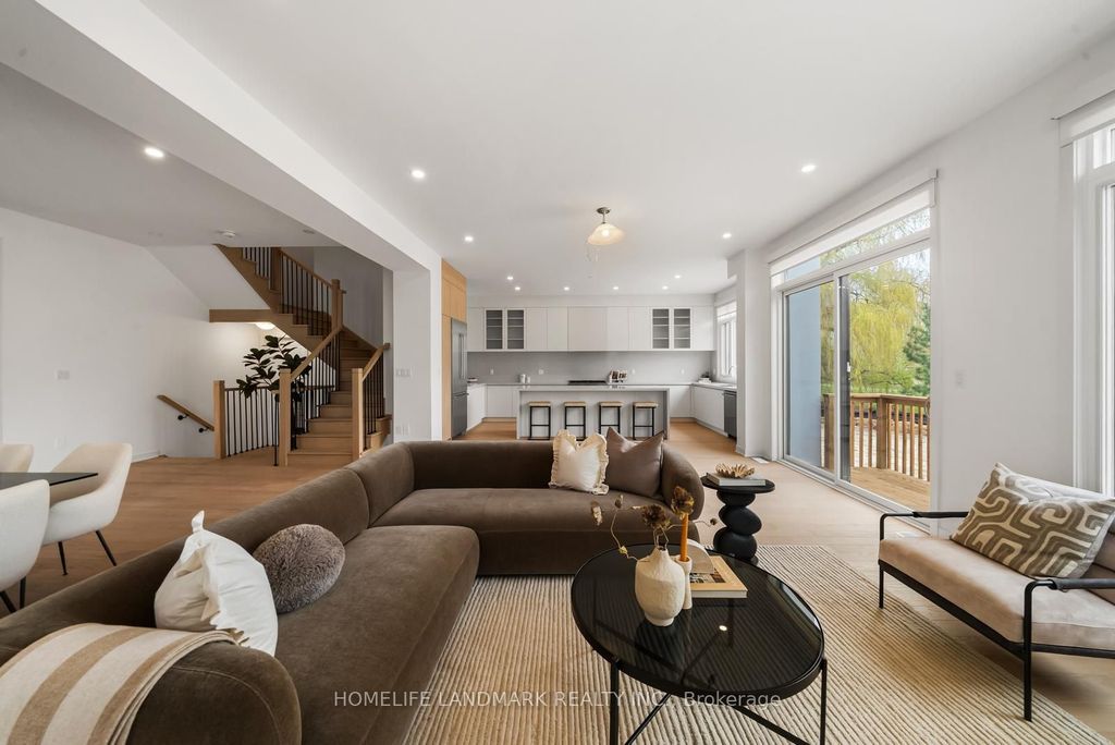 Photo of 35 Imogene Court, Richmond Hill, ON L4C 5W9 (MLS # N13100428)