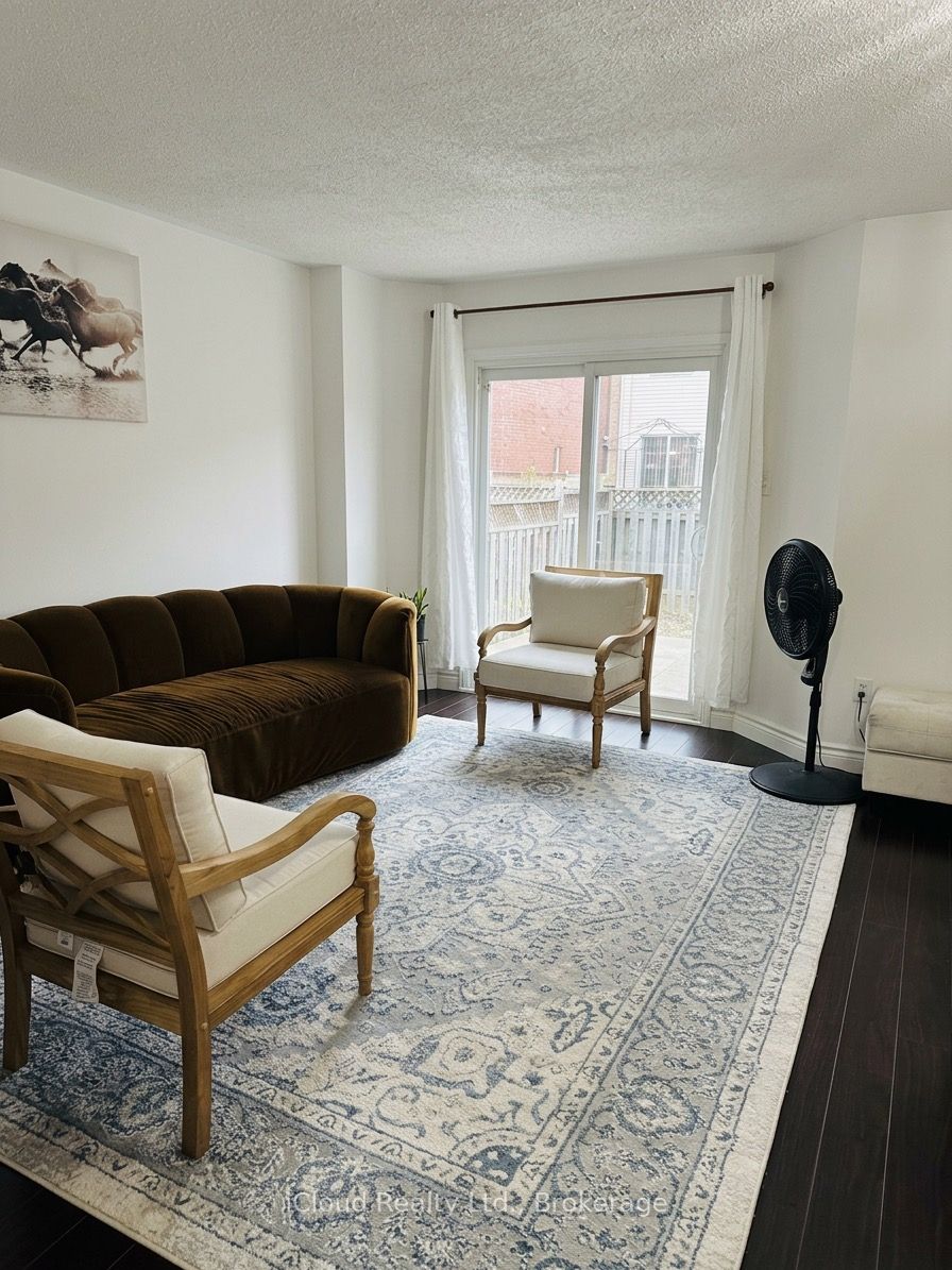 5641 Cortina Crescent