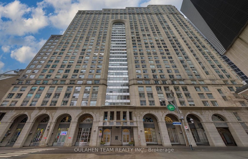 Photo of 25 The Esplanade N/A #811, Toronto, ON M5E 1W5 (MLS # C12816410)