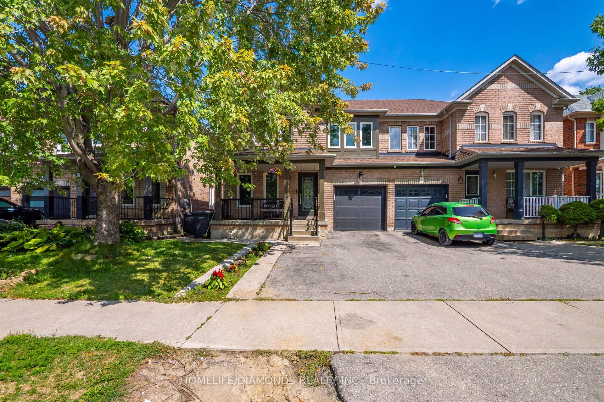 24 JEWEL Crescent