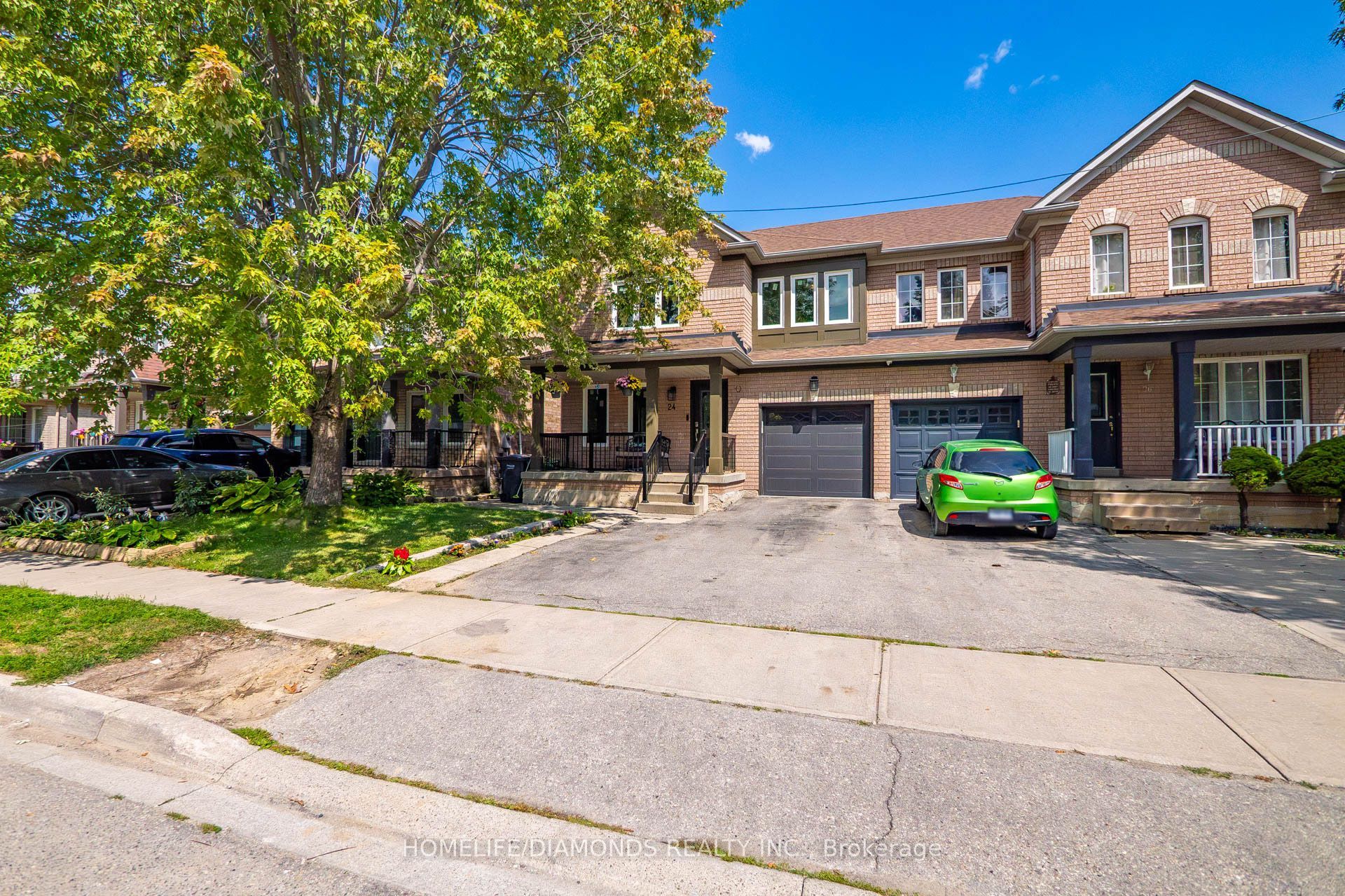 24 JEWEL Crescent