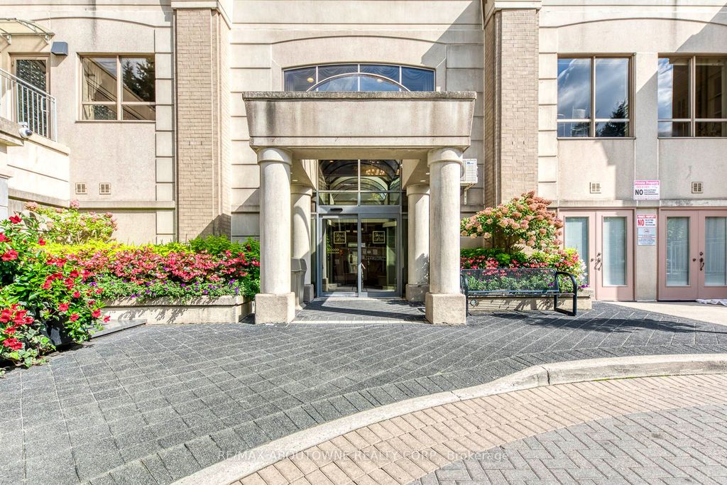 Photo of 5418 Yonge Street #1805, Toronto, ON M2N 6X4 (MLS # C12956568)
