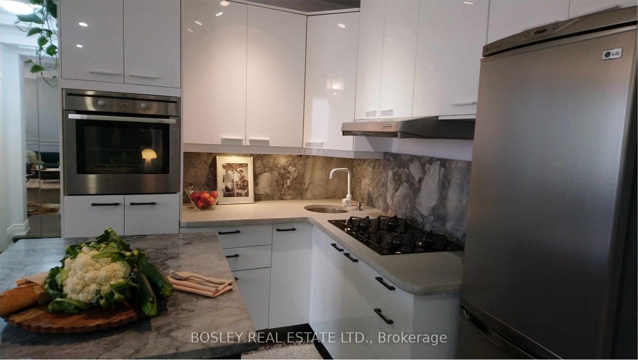 11 Boustead Avenue 1