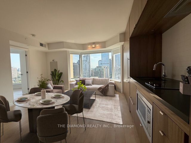 155 Yorkville Avenue 2104