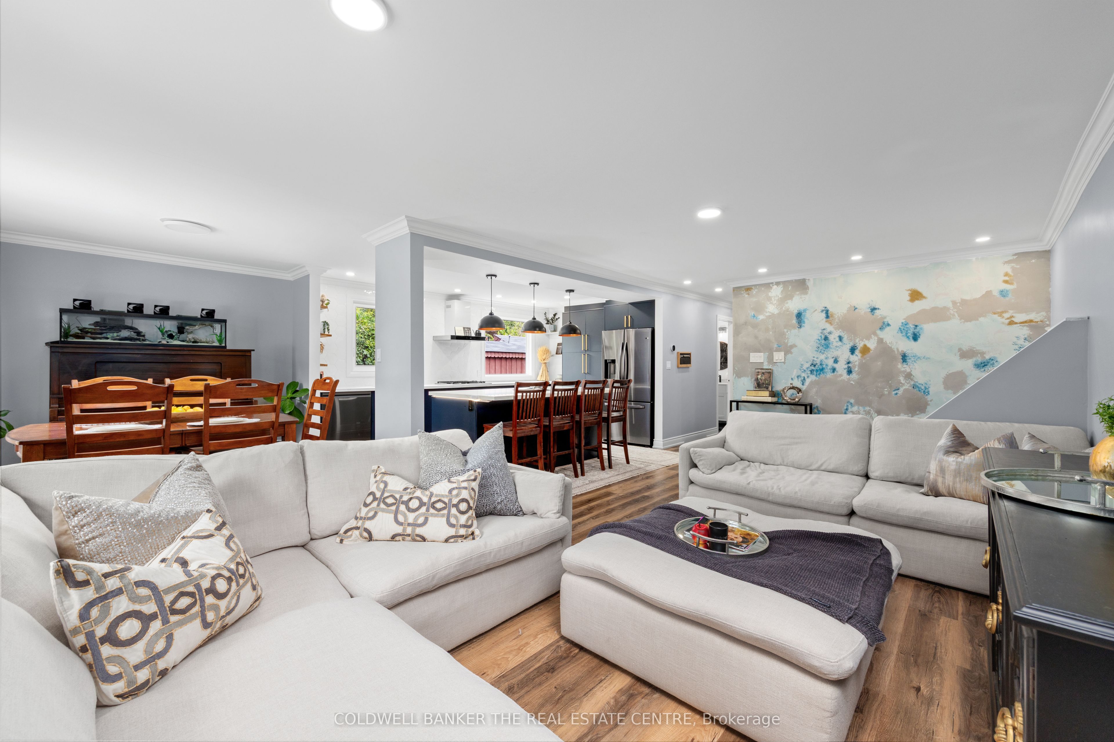 3211 Cowan Avenue