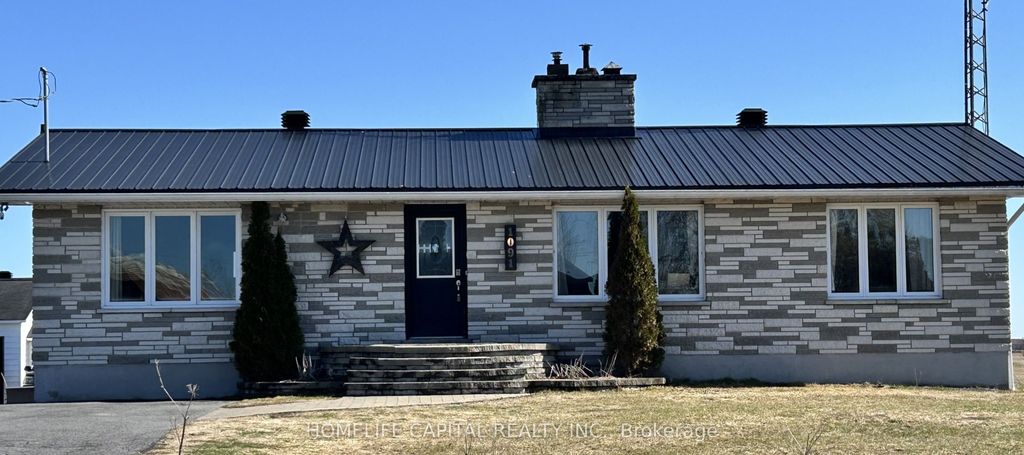 Photo of 1091 County Rd 15 Road, Alfred and Plantagenet, ON K0B 1A0 (MLS # X13140236)