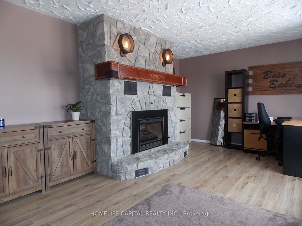 Photo of 1091 County Rd 15 Road, Alfred and Plantagenet, ON K0B 1A0 (MLS # X13140236)