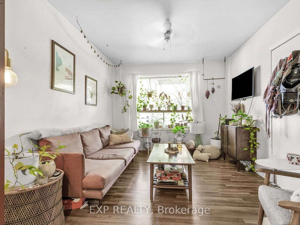 Photo of 260 Shaw Street, Toronto, ON M6J 2W9 (MLS # C12437447)