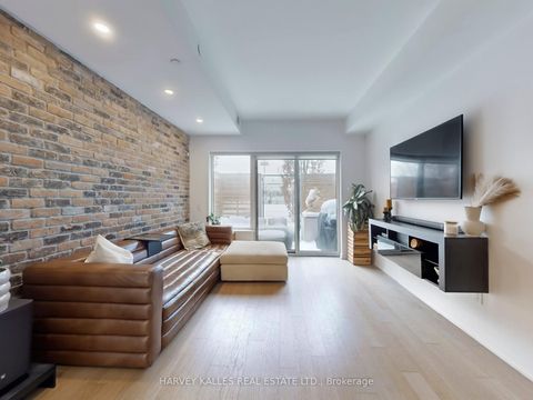 138 St Helens Avenue TH111 Toronto ON M6H 0B8