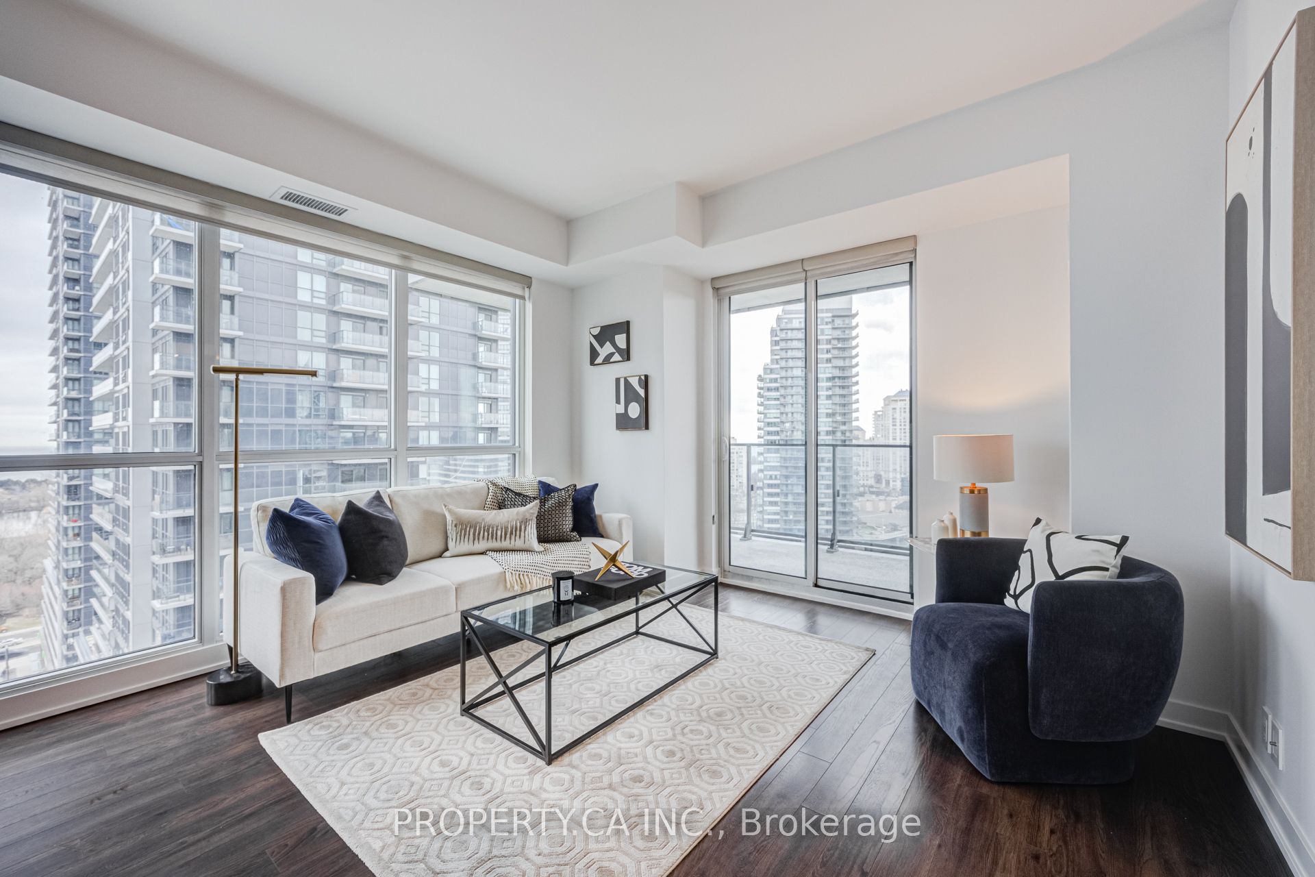 10 Park Lawn Road 1501