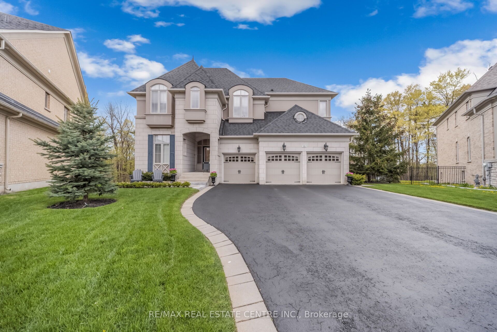 14 Canis Street