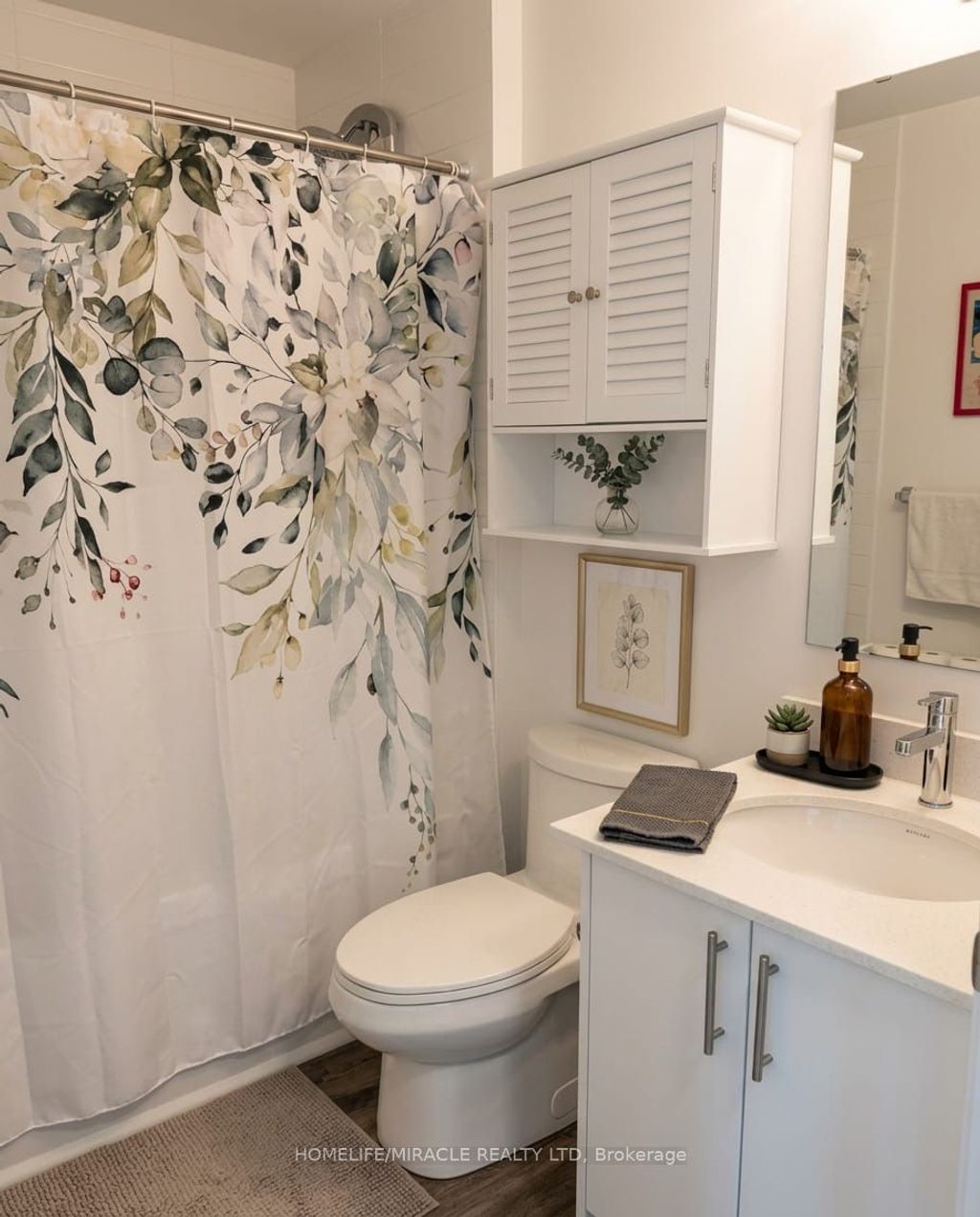 Photo of 107 Roger Street #410, Waterloo, ON N2J 0G3 (MLS # X13003642)