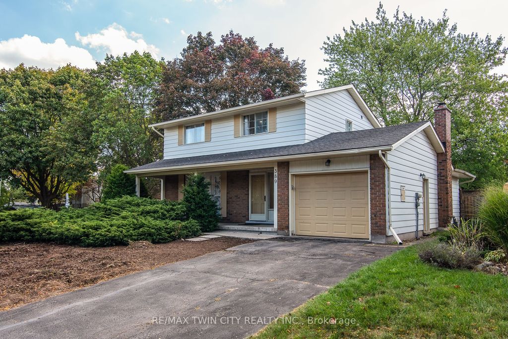 Photo of 389 Dunvegan Drive, Waterloo, ON N2K 2C6 (MLS # X12450874)