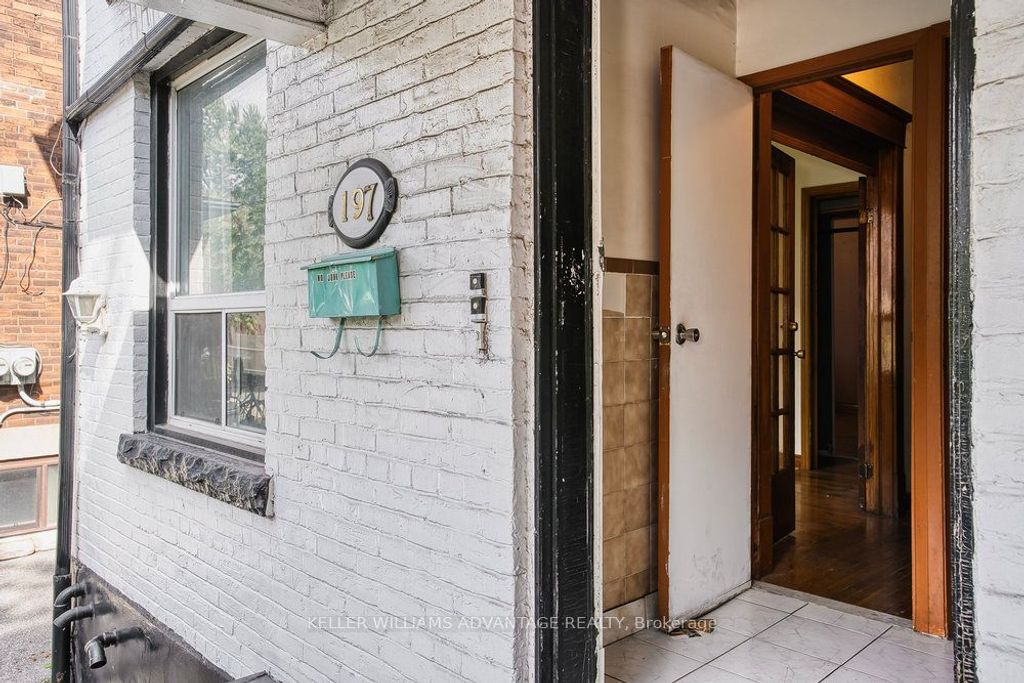 Photo of 195-197 Dovercourt Road, Toronto, ON M6J 3C7 (MLS # C12534560)