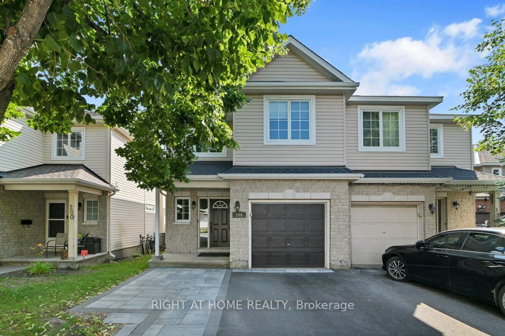 Photo 1 of 28 — 198 Deerfox Drive, Barrhaven, ON K2J 4W8