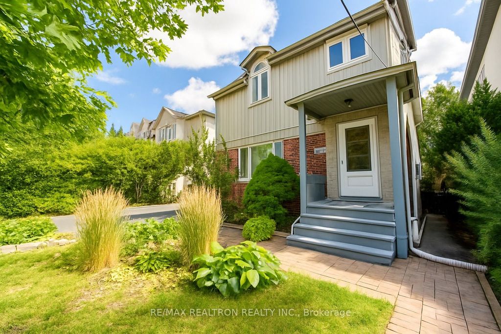 Photo of 663 Woburn Avenue, Toronto, ON M5M 1M2 (MLS # C12378720)
