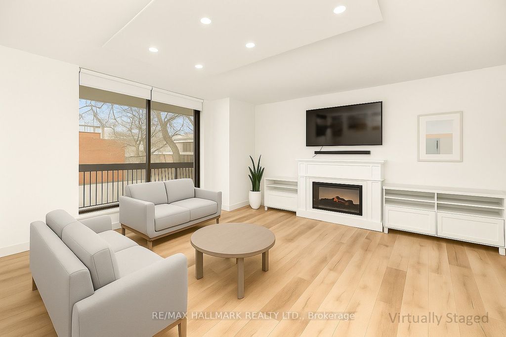 Photo of 212 St George Street #203, Toronto, ON M5R 2N5 (MLS # C12714732)