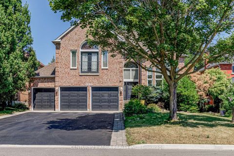 331 Binns Avenue Newmarket ON L3X 1T6
