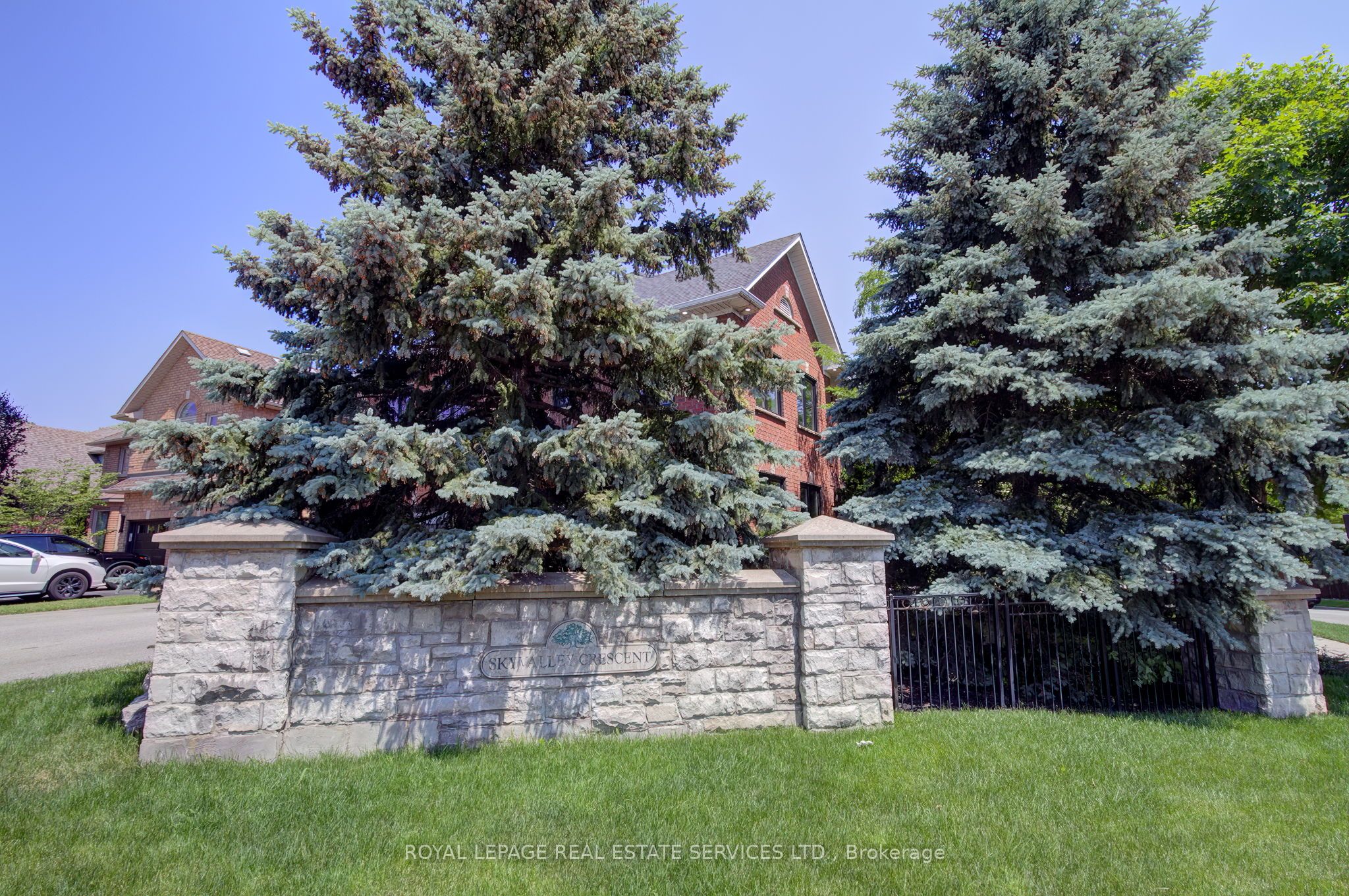 1079 Skyvalley Crescent