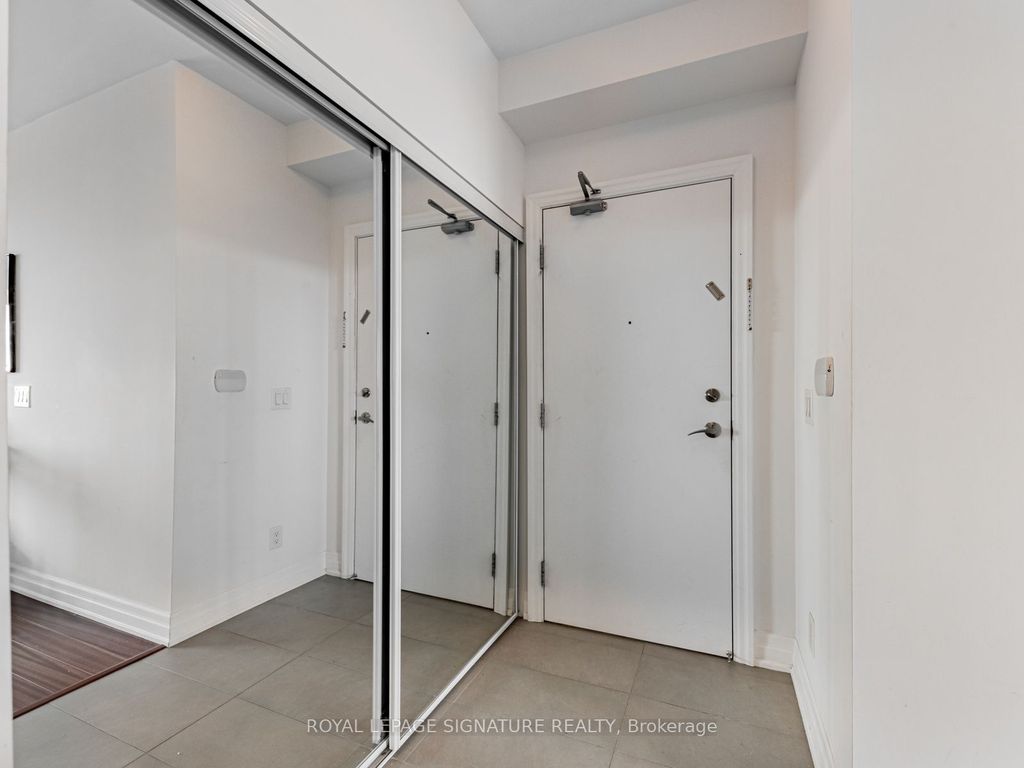 Photo of 500 St Clair Avenue W #1607, Toronto, ON M6C 1A8 (MLS # C13048012)