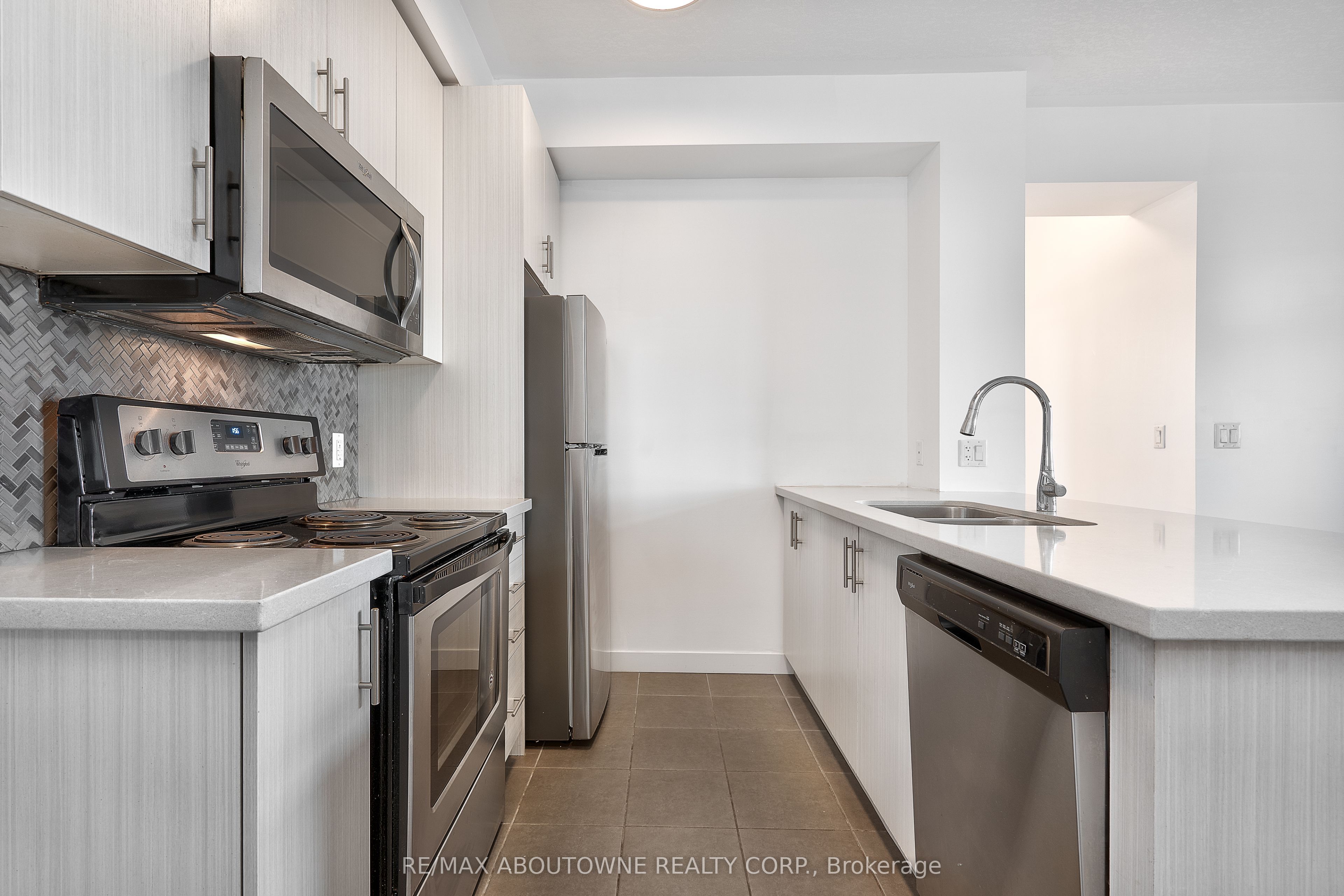 2490 Old Bronte Road 306