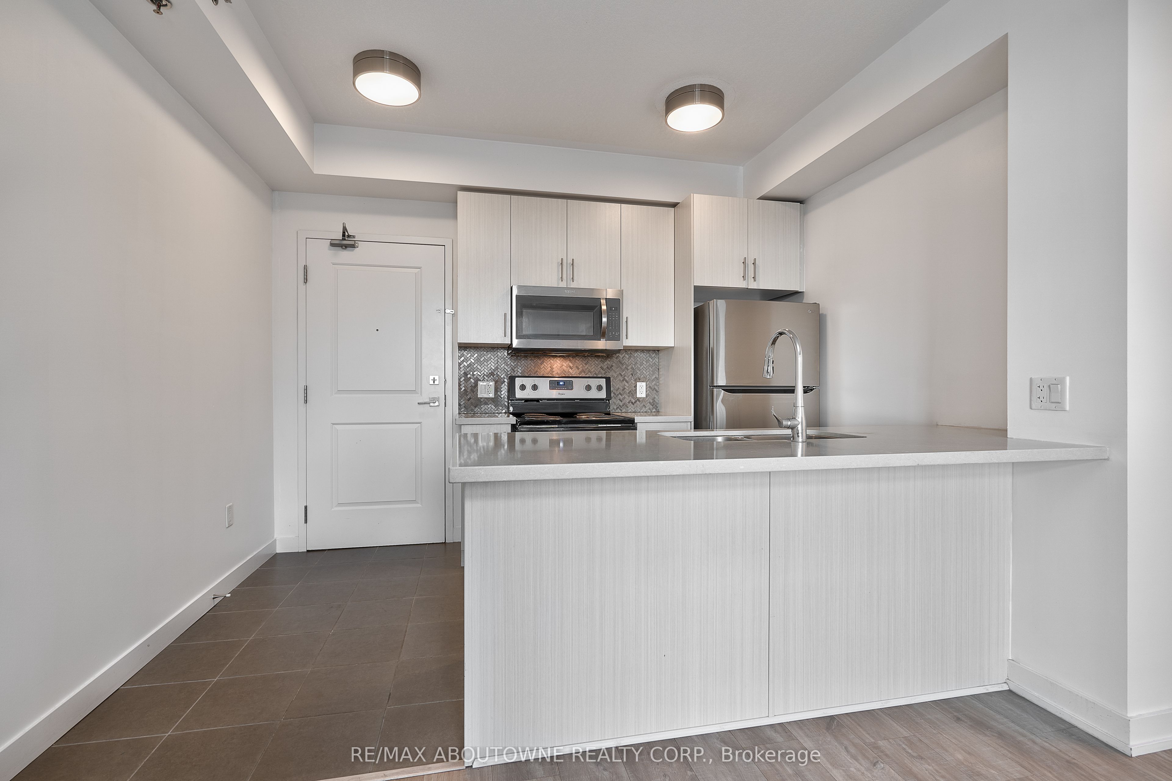 2490 Old Bronte Road 306