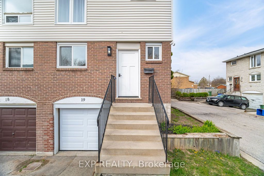 Photo of 120 Quigley Road #19, Hamilton, ON L8K 6L4 (MLS # X12838078)