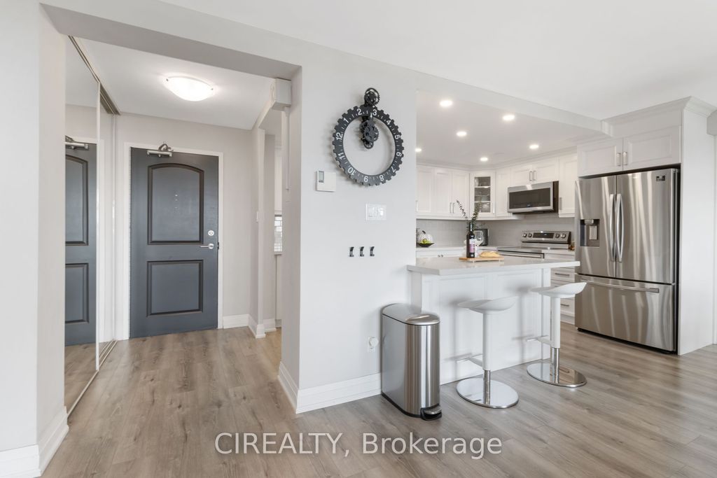 Photo of 511 The West Mall N/A #709, Toronto, ON M9C 1G5 (MLS # W12410793)