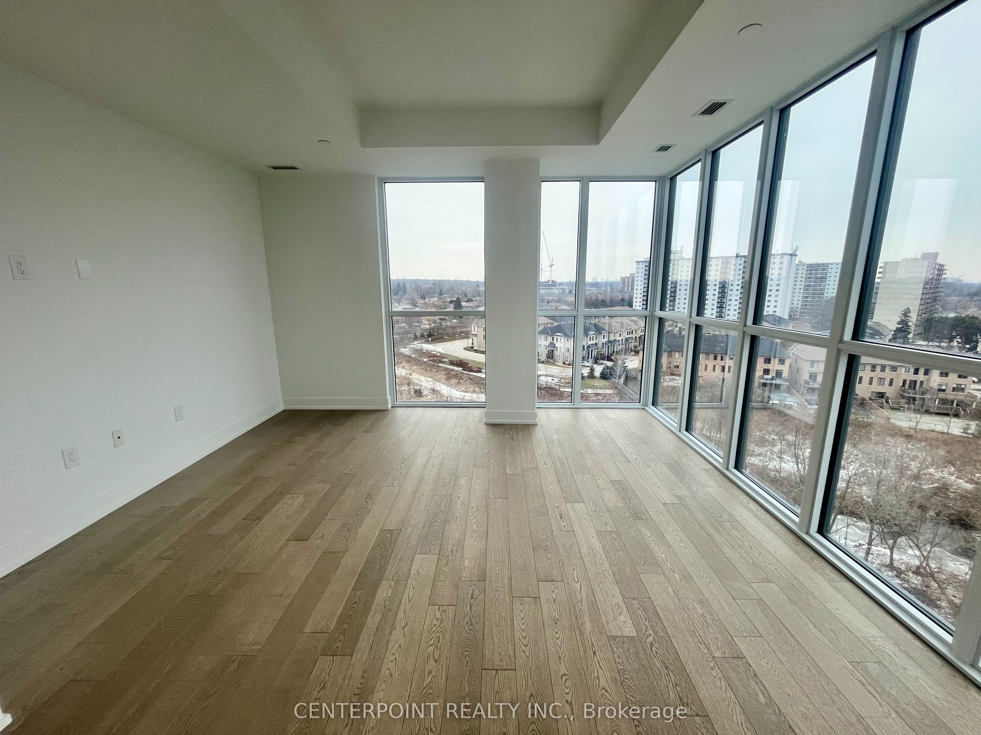 1063 Douglas McCurdy Common 803