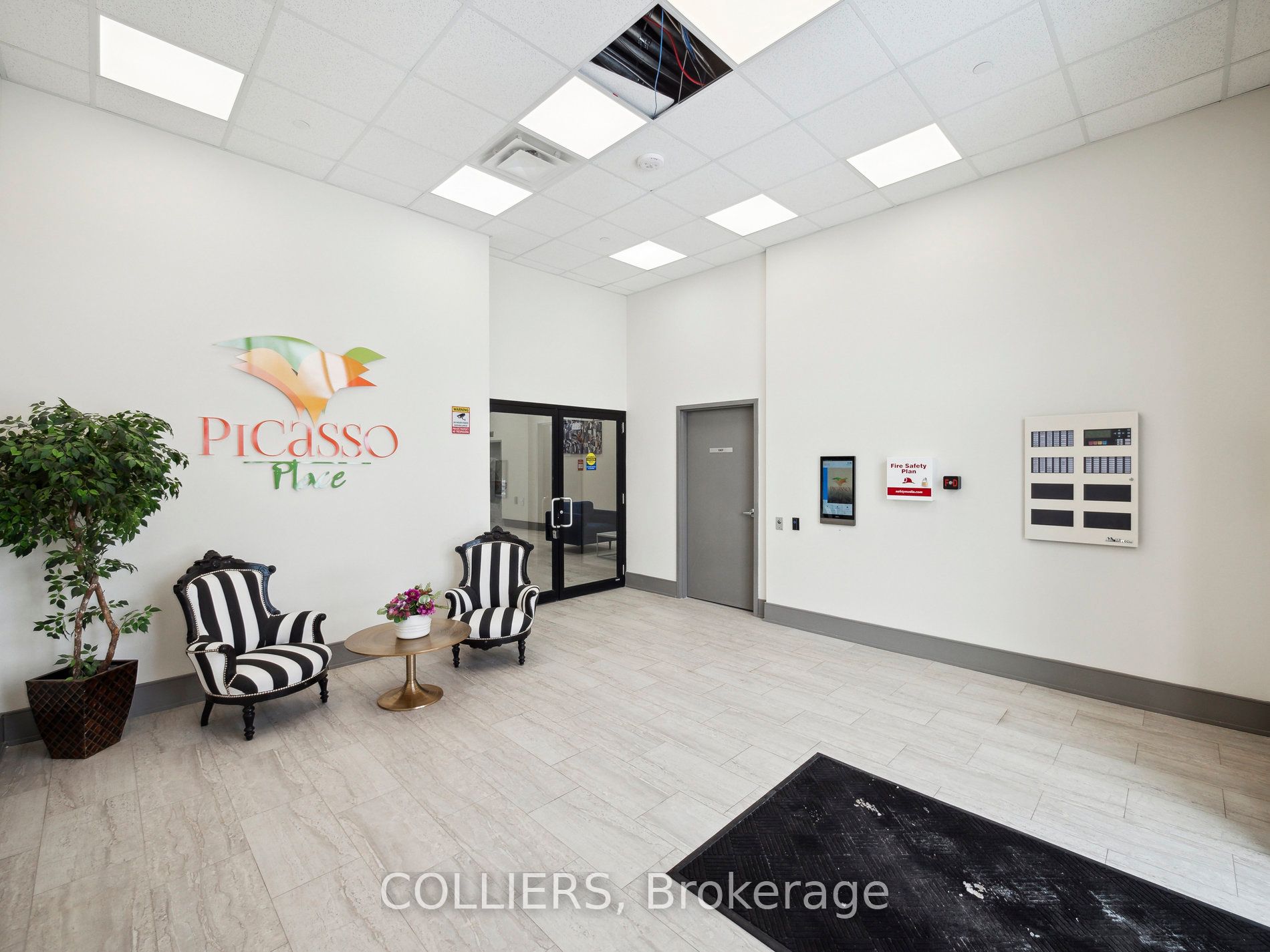 13042 Yonge Street