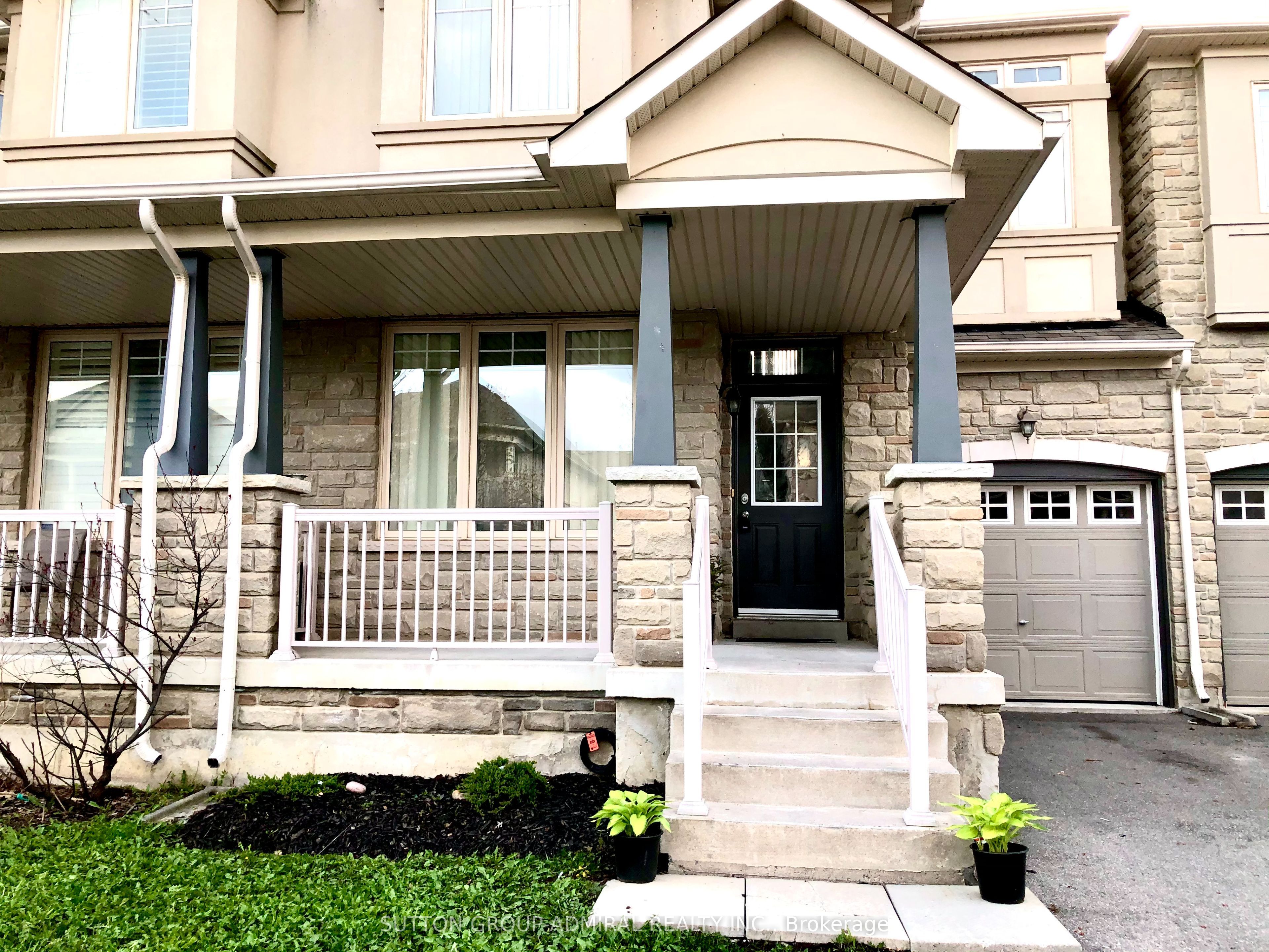 4 Stookes Crescent