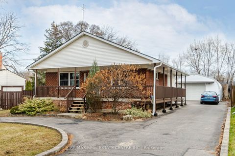 1904 Balsam Avenue Mississauga ON L5J 1L2