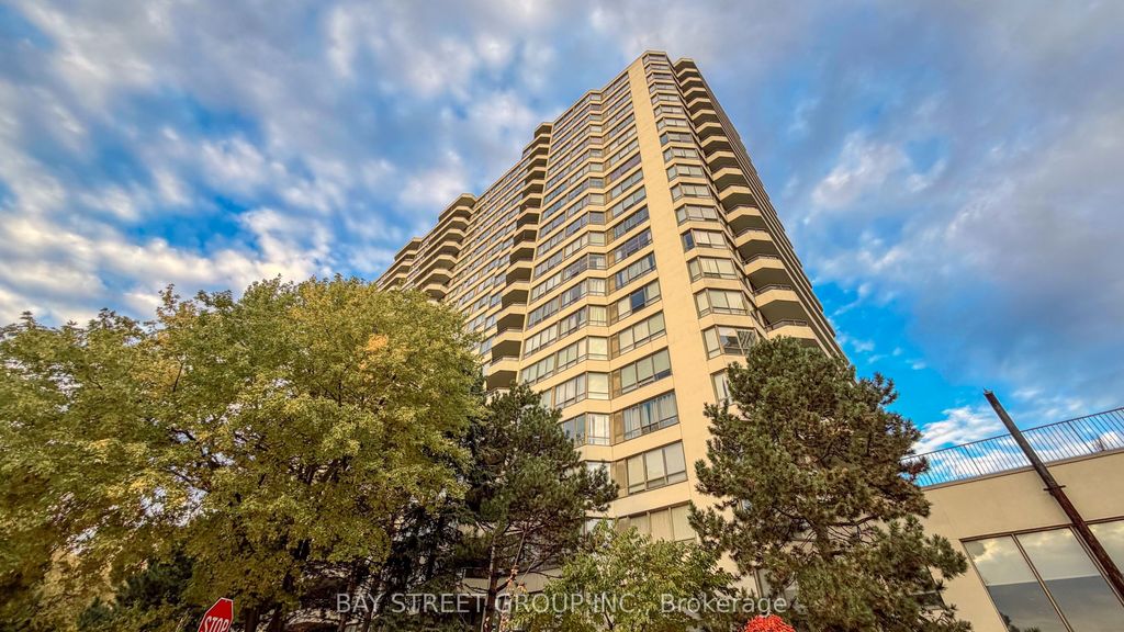 Photo of 5 Greystone Walk Drive #2015, Toronto, ON M1K 5J5 (MLS # E12527964)