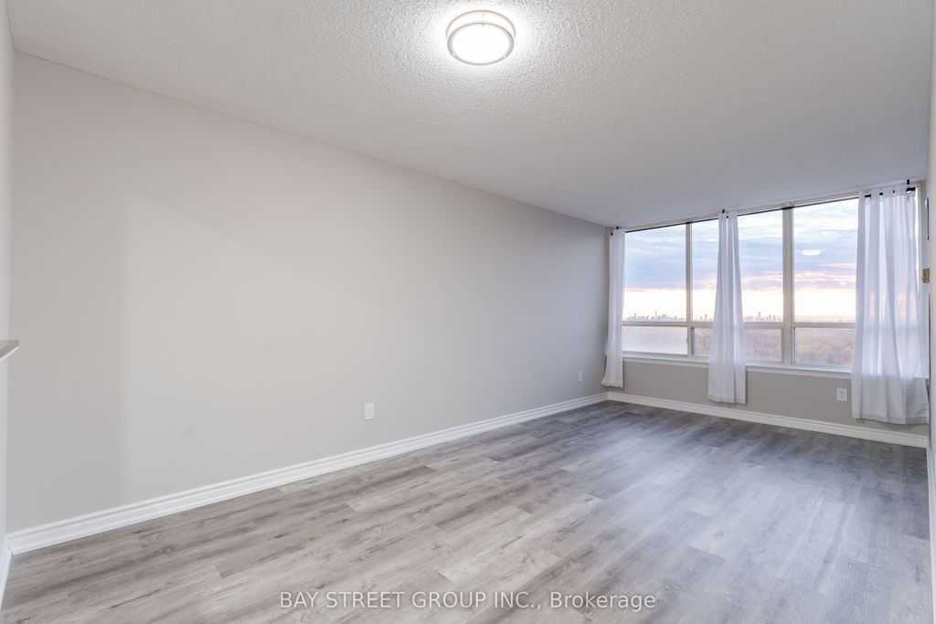 Photo of 5 Greystone Walk Drive #2015, Toronto, ON M1K 5J5 (MLS # E12527964)