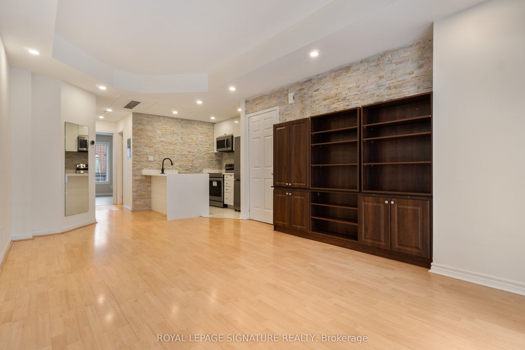 Photo of 11 Niagara Street #8, Toronto, ON M5V 3N9 (MLS # C13795538)