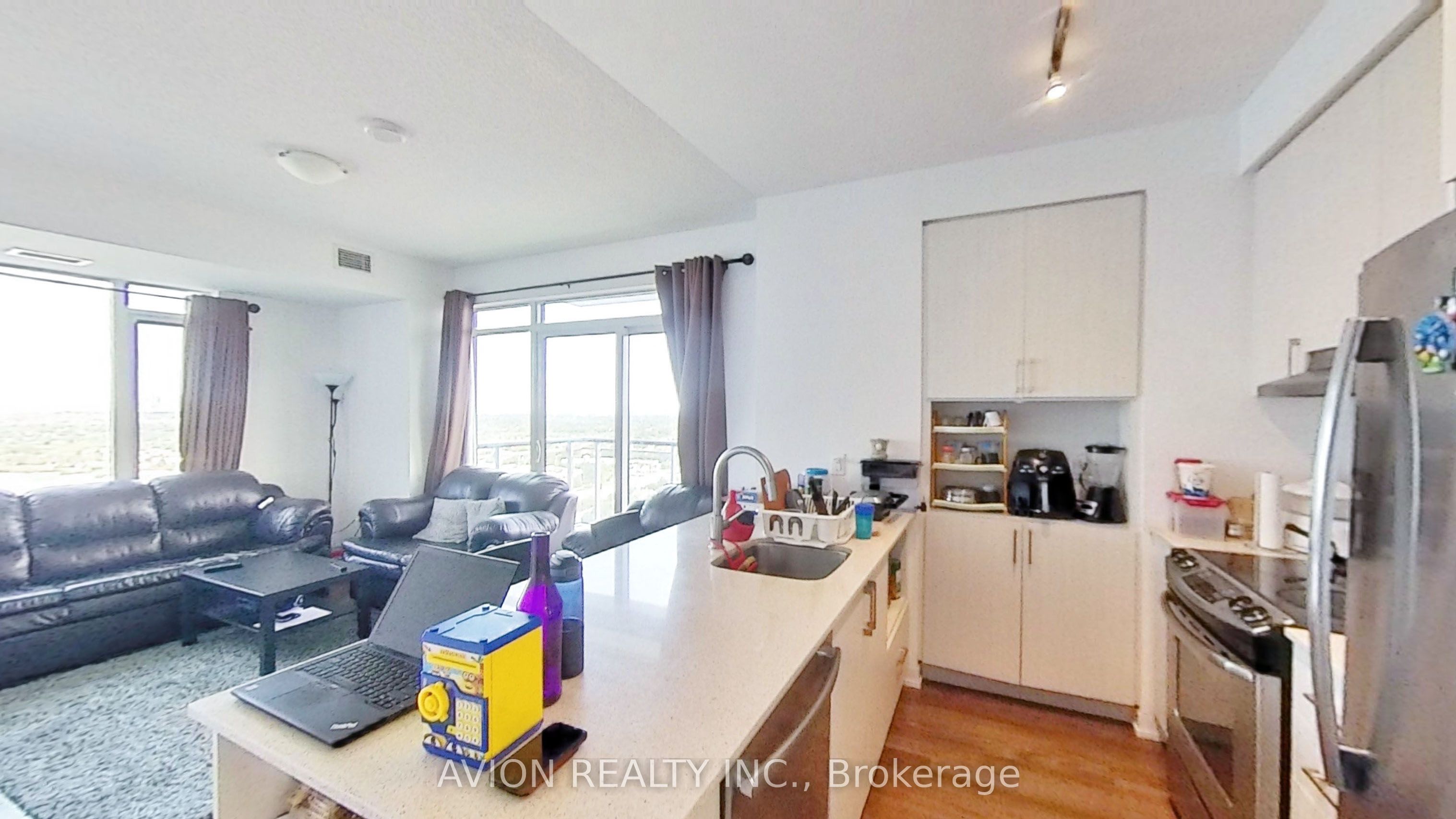 2560 Eglinton Avenue W 1504