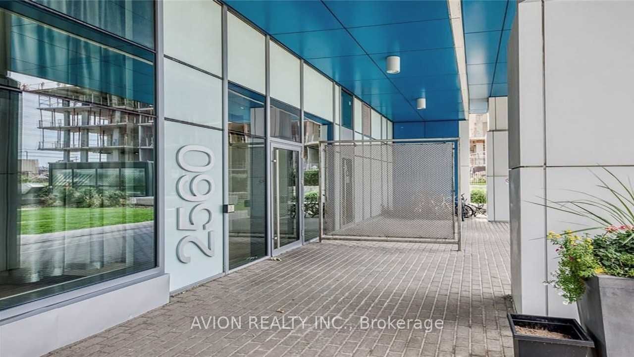 2560 Eglinton Avenue W 1504